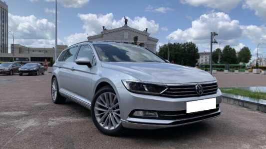 Volkswagen Passat B8, 2018, пробег 226000 км Volkswagen Passat B8, 2018, пробег 226000 км