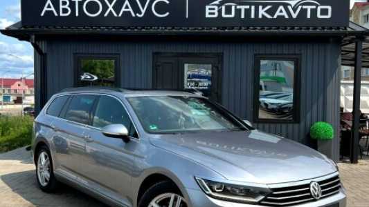 Volkswagen Passat B8, 2018, пробег 246000 км Volkswagen Passat B8, 2018, пробег 246000 км