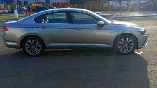 Volkswagen Passat B8 Рестайлинг, 2019, пробег 175000 км Volkswagen Passat B8 Рестайлинг, 2019, пробег 175000 км