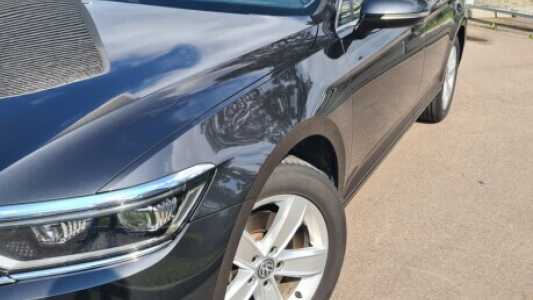 Volkswagen Passat B8 Рестайлинг, 2019, пробег 177000 км Volkswagen Passat B8 Рестайлинг, 2019, пробег 177000 км