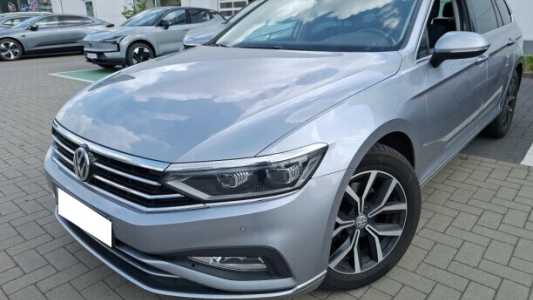 Volkswagen Passat B8 Рестайлинг, 2019, пробег 189000 км Volkswagen Passat B8 Рестайлинг, 2019, пробег 189000 км