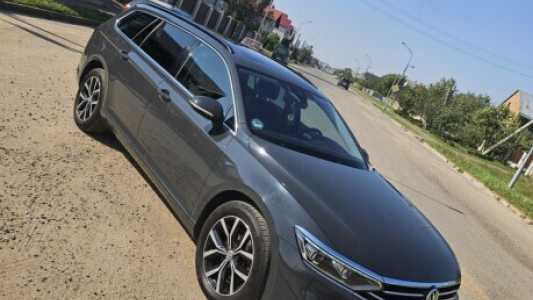 Volkswagen Passat B8 Рестайлинг, 2019, пробег 189000 км Volkswagen Passat B8 Рестайлинг, 2019, пробег 189000 км