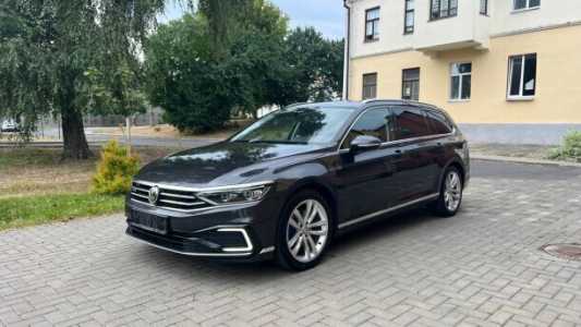 Volkswagen Passat B8  Рестайлинг, 2019, пробег 190000 км