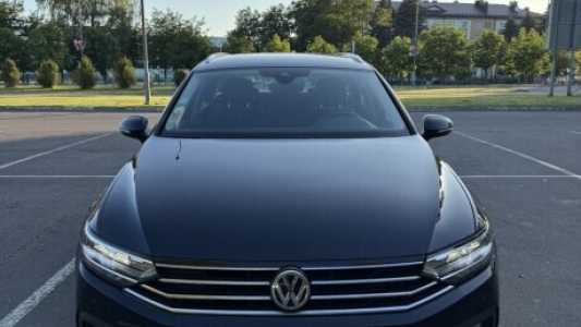 Volkswagen Passat B8 Рестайлинг, 2019, пробег 203000 км Volkswagen Passat B8 Рестайлинг, 2019, пробег 203000 км