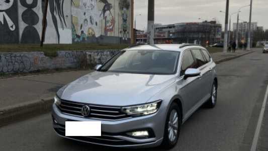 Volkswagen Passat B8 Рестайлинг, 2019, пробег 215000 км Volkswagen Passat B8 Рестайлинг, 2019, пробег 215000 км