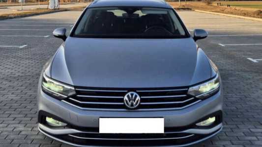 Volkswagen Passat B8 Рестайлинг, 2019, пробег 220000 км Volkswagen Passat B8 Рестайлинг, 2019, пробег 220000 км