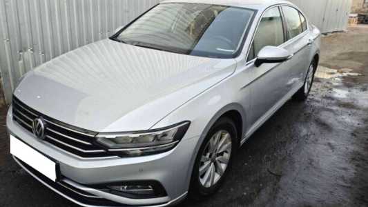 Volkswagen Passat B8 Рестайлинг, 2019, пробег 245000 км Volkswagen Passat B8 Рестайлинг, 2019, пробег 245000 км