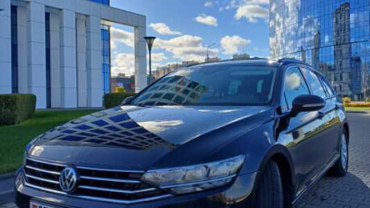 Volkswagen Passat B8 Рестайлинг, 2019, пробег 246000 км Volkswagen Passat B8 Рестайлинг, 2019, пробег 246000 км