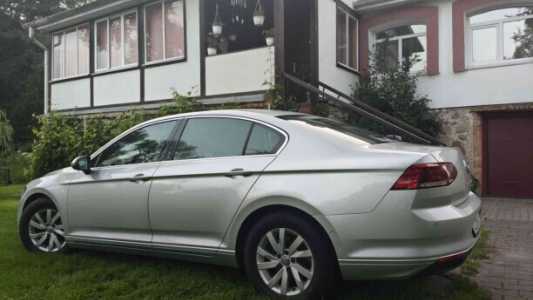 Volkswagen Passat B8 Рестайлинг, 2019, пробег 248000 км Volkswagen Passat B8 Рестайлинг, 2019, пробег 248000 км