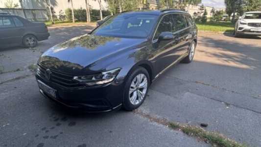 Volkswagen Passat B8 Рестайлинг, 2020, пробег 133000 км Volkswagen Passat B8 Рестайлинг, 2020, пробег 133000 км