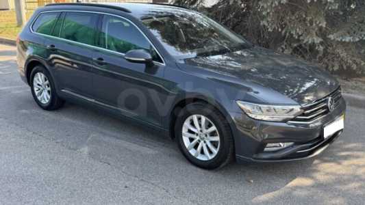 Volkswagen Passat B8 Рестайлинг, 2020, пробег 137000 км Volkswagen Passat B8 Рестайлинг, 2020, пробег 137000 км