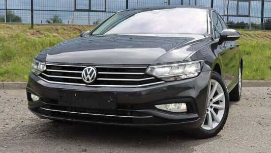Volkswagen Passat B8 Рестайлинг, 2020, пробег 137100 км Volkswagen Passat B8 Рестайлинг, 2020, пробег 137100 км