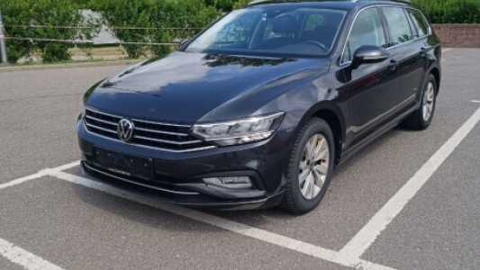 Volkswagen Passat B8 Рестайлинг, 2020, пробег 168789 км Volkswagen Passat B8 Рестайлинг, 2020, пробег 168789 км