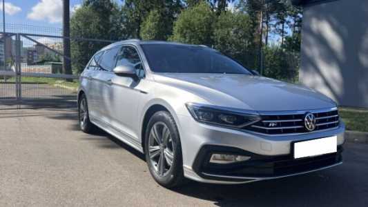 Volkswagen Passat B8 Рестайлинг, 2020, пробег 185200 км Volkswagen Passat B8 Рестайлинг, 2020, пробег 185200 км