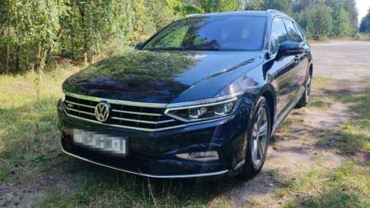 Volkswagen Passat B8 Рестайлинг, 2020, пробег 186000 км Volkswagen Passat B8 Рестайлинг, 2020, пробег 186000 км