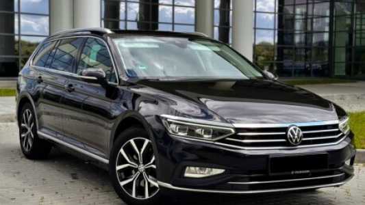 Volkswagen Passat B8 Рестайлинг, 2020, пробег 189500 км Volkswagen Passat B8 Рестайлинг, 2020, пробег 189500 км