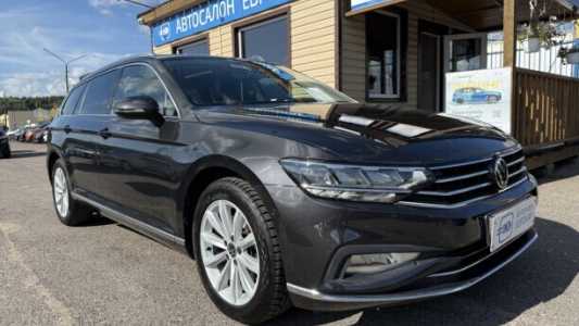 Volkswagen Passat B8 Рестайлинг, 2020, пробег 194230 км Volkswagen Passat B8 Рестайлинг, 2020, пробег 194230 км