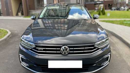 Volkswagen Passat B8 Рестайлинг, 2020, пробег 205000 км Volkswagen Passat B8 Рестайлинг, 2020, пробег 205000 км