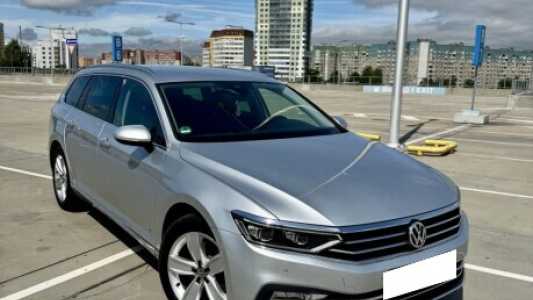 Volkswagen Passat B8 Рестайлинг, 2020, пробег 210600 км Volkswagen Passat B8 Рестайлинг, 2020, пробег 210600 км