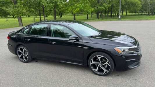 Volkswagen Passat B8 Рестайлинг, 2020, пробег 49000 км Volkswagen Passat B8 Рестайлинг, 2020, пробег 49000 км