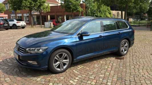 Volkswagen Passat B8 Рестайлинг, 2021, пробег 148000 км Volkswagen Passat B8 Рестайлинг, 2021, пробег 148000 км