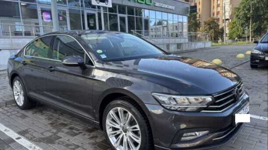 Volkswagen Passat B8 Рестайлинг, 2022, пробег 86000 км Volkswagen Passat B8 Рестайлинг, 2022, пробег 86000 км