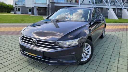 Volkswagen Passat B8 Рестайлинг, 2022, пробег 98000 км Volkswagen Passat B8 Рестайлинг, 2022, пробег 98000 км