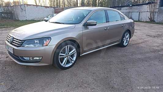 Volkswagen Passat (USA) I