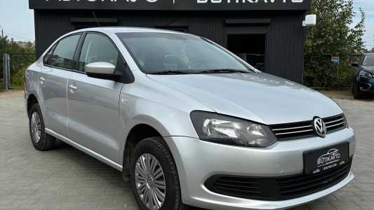 Volkswagen Polo Sedan I