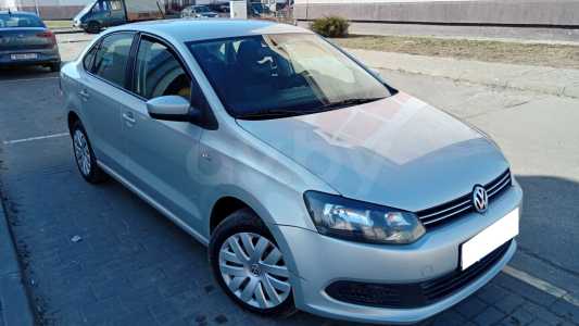 Volkswagen Polo Sedan I