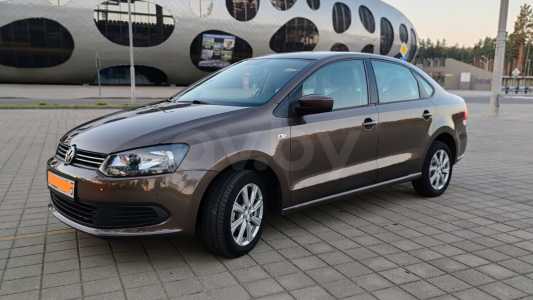 Volkswagen Polo Sedan I