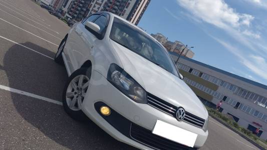 Volkswagen Polo Sedan I