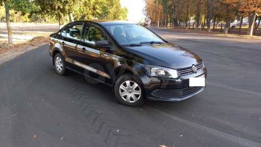 Volkswagen Polo Sedan I