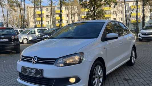 Volkswagen Polo Sedan I