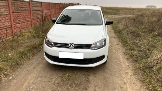 Volkswagen Polo Sedan I