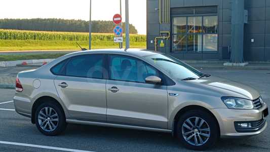 Volkswagen Polo Sedan I Рестайлинг