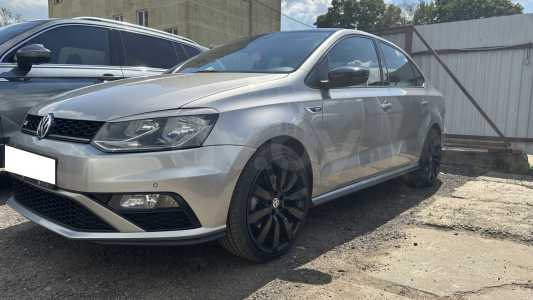 Volkswagen Polo Sedan I Рестайлинг