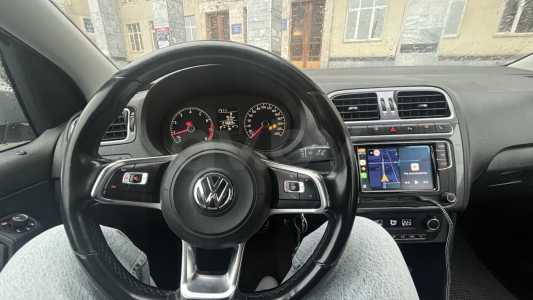 Volkswagen Polo Sedan I Рестайлинг