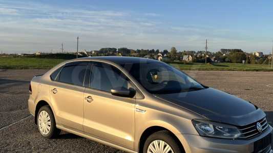 Volkswagen Polo Sedan I Рестайлинг