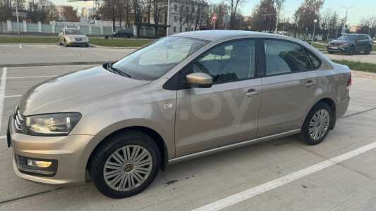 Volkswagen Polo Sedan I Рестайлинг