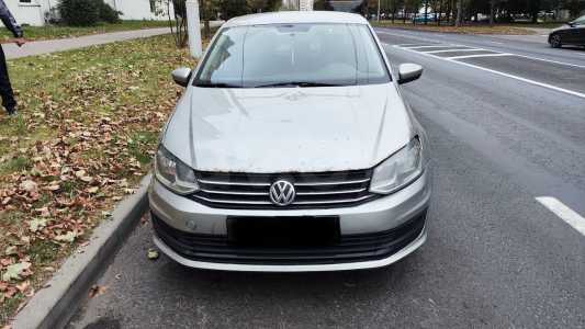 Volkswagen Polo Sedan I Рестайлинг