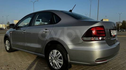 Volkswagen Polo Sedan I Рестайлинг