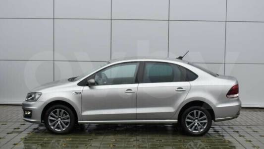 Volkswagen Polo Sedan I Рестайлинг