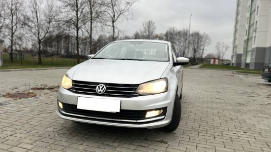 Volkswagen Polo Sedan I Рестайлинг