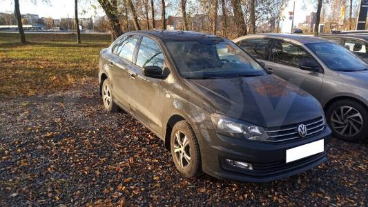 Volkswagen Polo Sedan I Рестайлинг