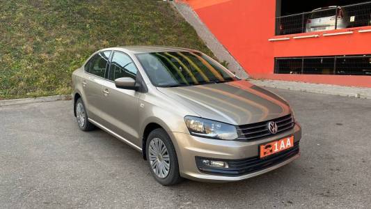 Volkswagen Polo Sedan I Рестайлинг