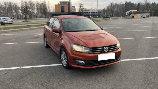 Volkswagen Polo Sedan I Рестайлинг