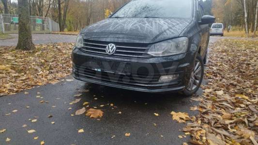 Volkswagen Polo Sedan I Рестайлинг