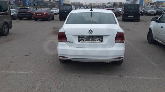 Volkswagen Polo Sedan I Рестайлинг