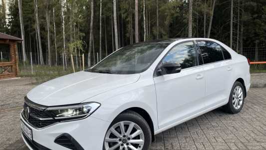 Volkswagen Polo Sedan II